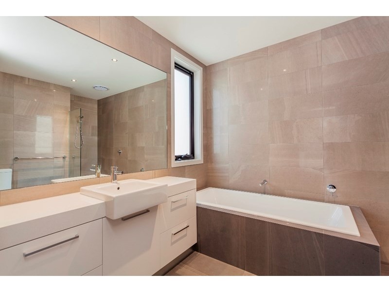 29/12 Balcombe Road, Newtown VIC 3220