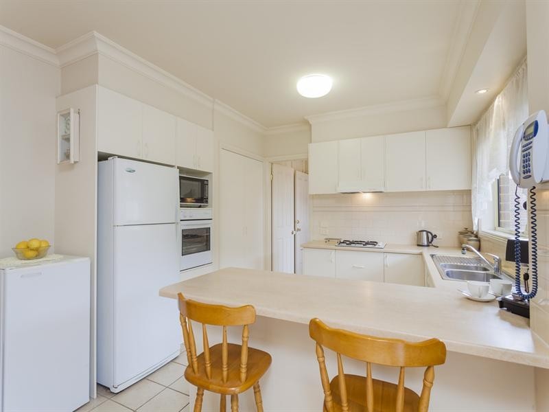 1/10 Meadowvale Drive, Grovedale VIC 3216