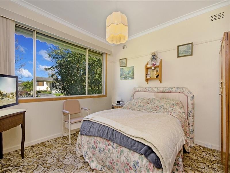 16 Langibanool Avenue, Hamlyn Heights VIC 3215