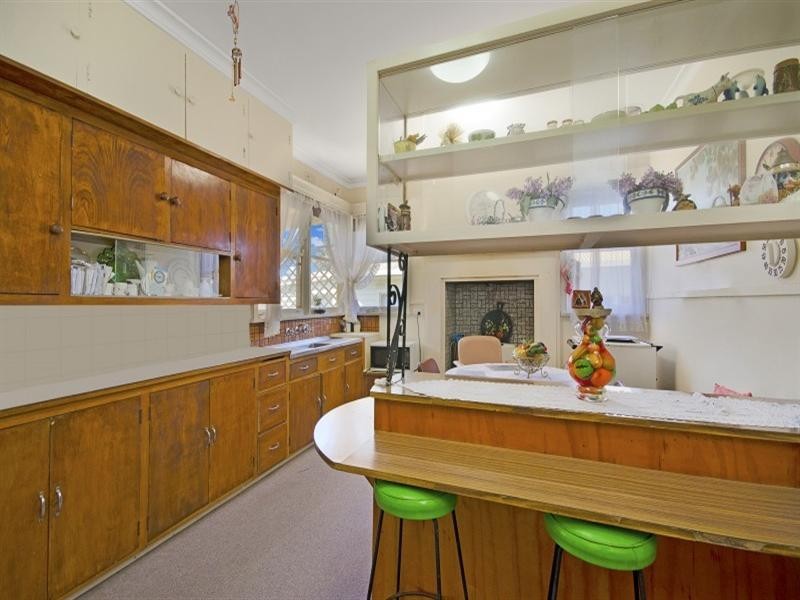 16 Langibanool Avenue, Hamlyn Heights VIC 3215