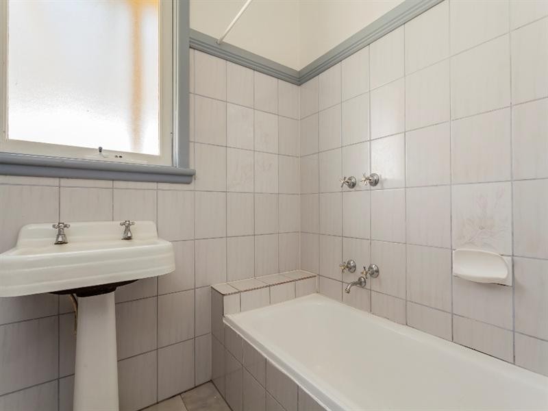 7 Heytesbury Street, Herne Hill VIC 3218