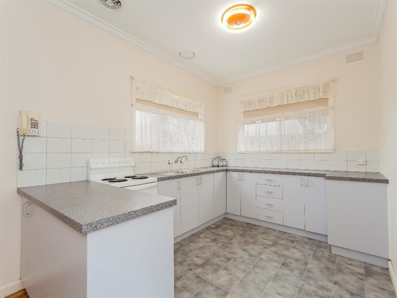 19 Graylea Avenue, Herne Hill VIC 3218