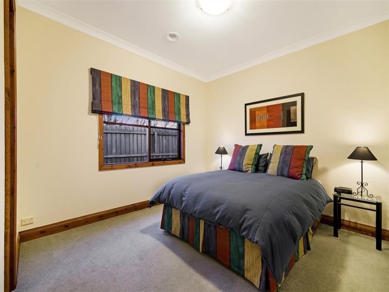 32 Balmoral Gardens, Leopold VIC 3224