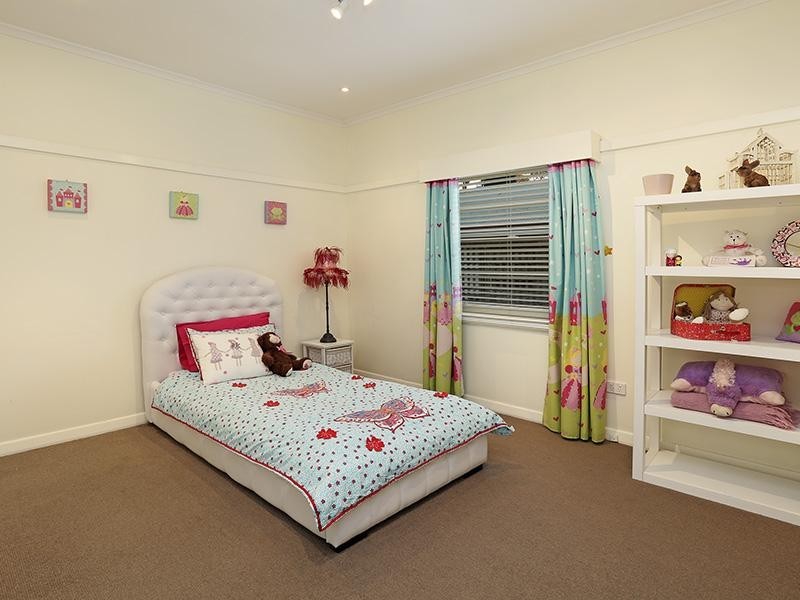 7 Grant Street, Newtown VIC 3220