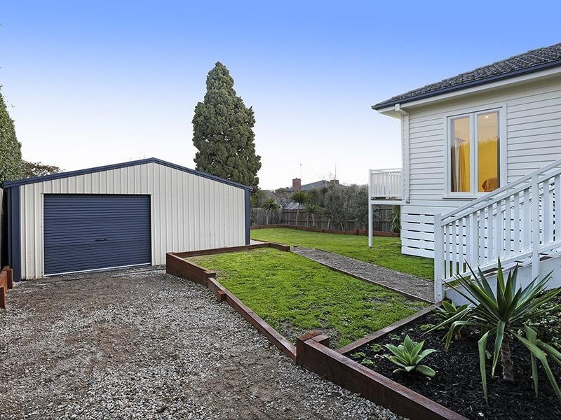 7 Grant Street, Newtown VIC 3220