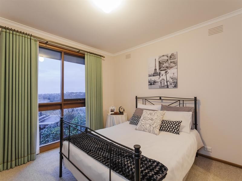 86 Barwon Boulevard, Highton VIC 3216