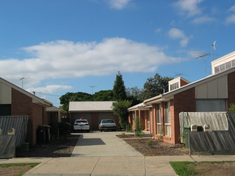 2/6-8 Corangamite Drive, Corio VIC 3214