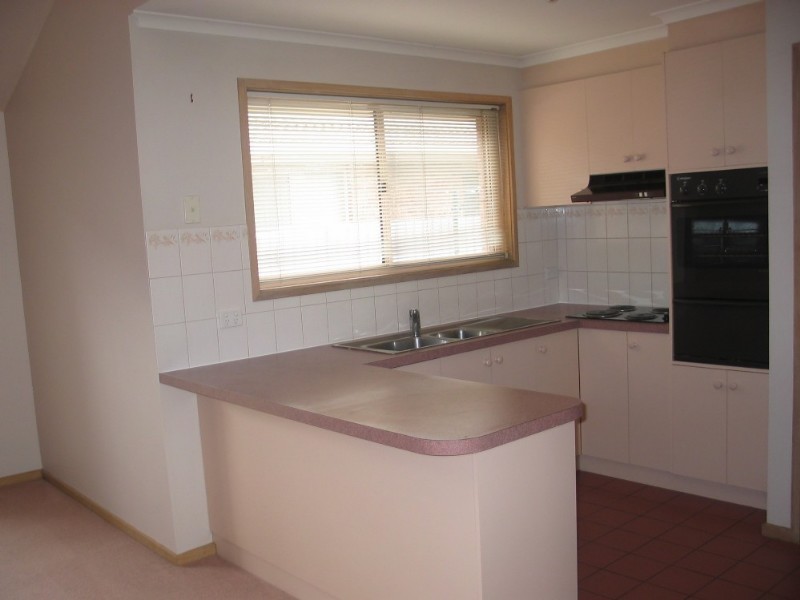 2/6-8 Corangamite Drive, Corio VIC 3214