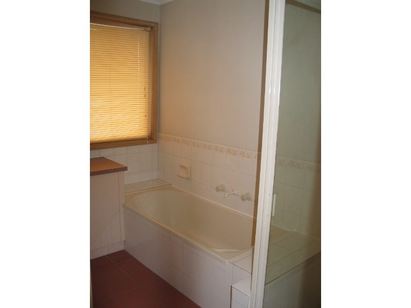 2/6-8 Corangamite Drive, Corio VIC 3214