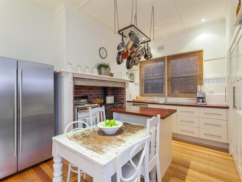 14 Isabella Street, Geelong West VIC 3218