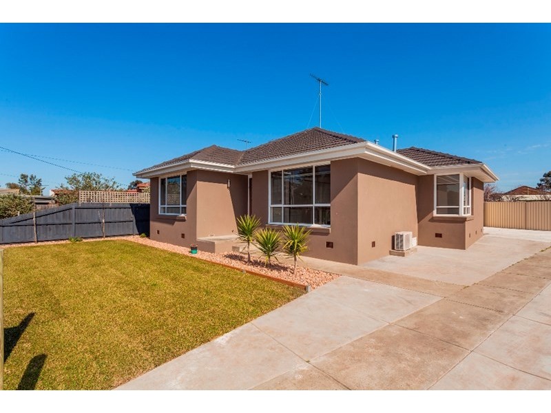 1/16 Plover Street, Lara VIC 3212