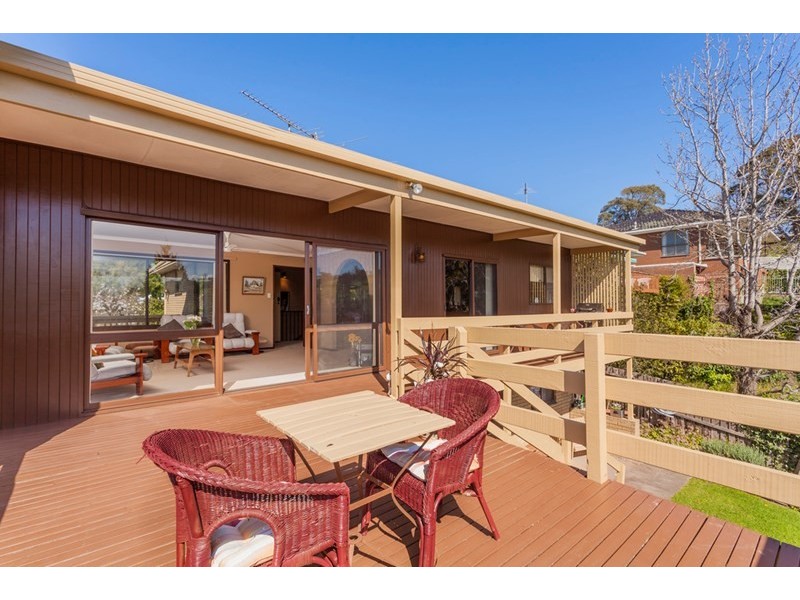 24 Challambra Crescent, Highton VIC 3216