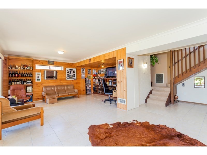 24 Challambra Crescent, Highton VIC 3216