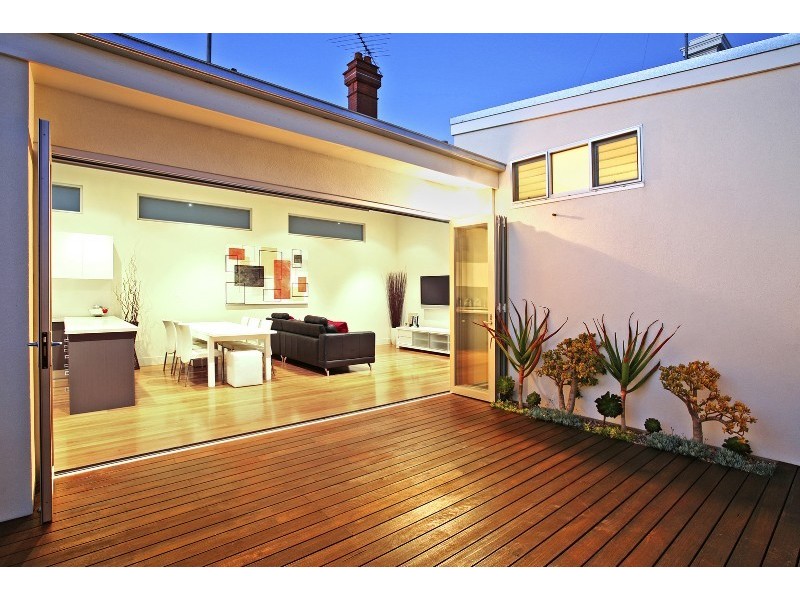 128 Gheringhap Street, Geelong VIC 3220