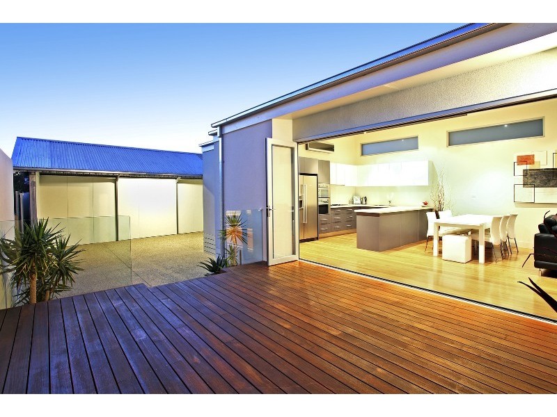 128 Gheringhap Street, Geelong VIC 3220