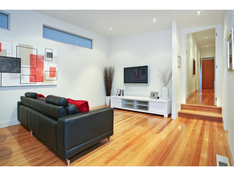 128 Gheringhap Street, Geelong VIC 3220