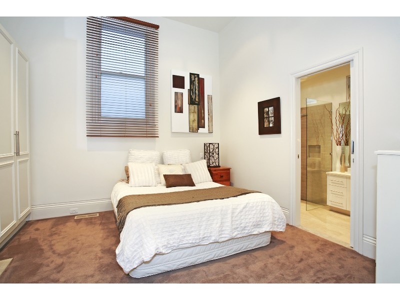 128 Gheringhap Street, Geelong VIC 3220