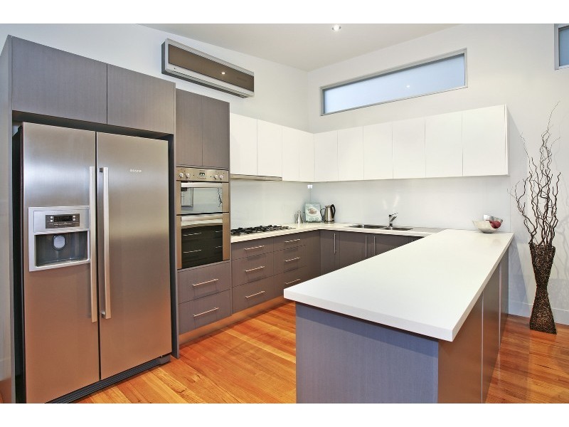 128 Gheringhap Street, Geelong VIC 3220