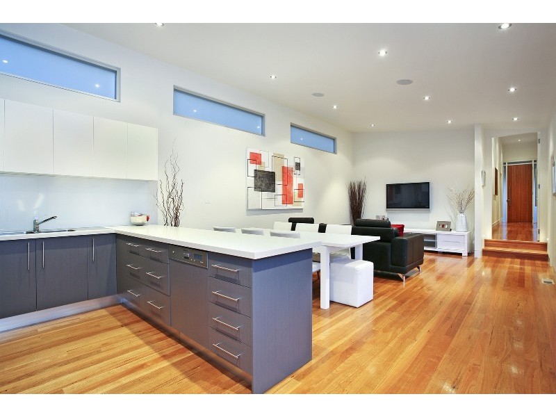 128 Gheringhap Street, Geelong VIC 3220