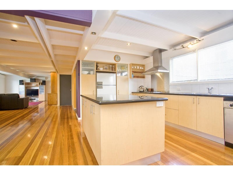 232 Roslyn Road, Highton VIC 3216