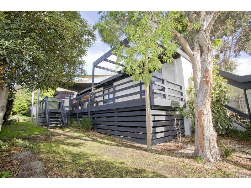 232 Roslyn Road, Highton VIC 3216