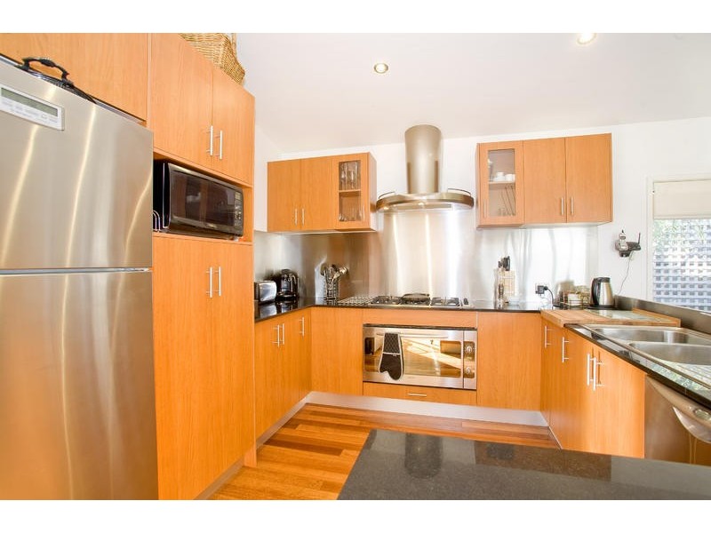 8 Fabian Place, Leopold VIC 3224