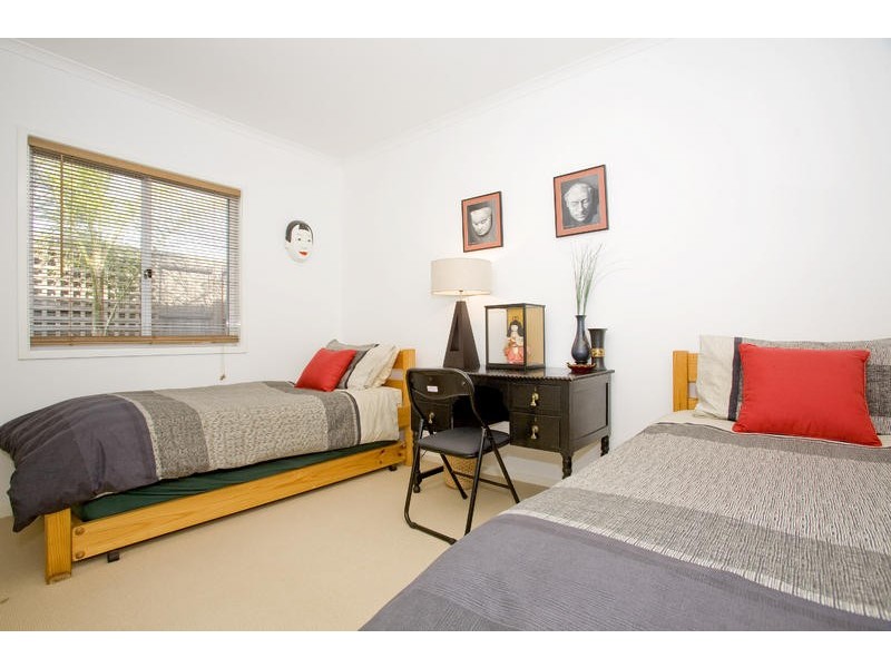 8 Fabian Place, Leopold VIC 3224