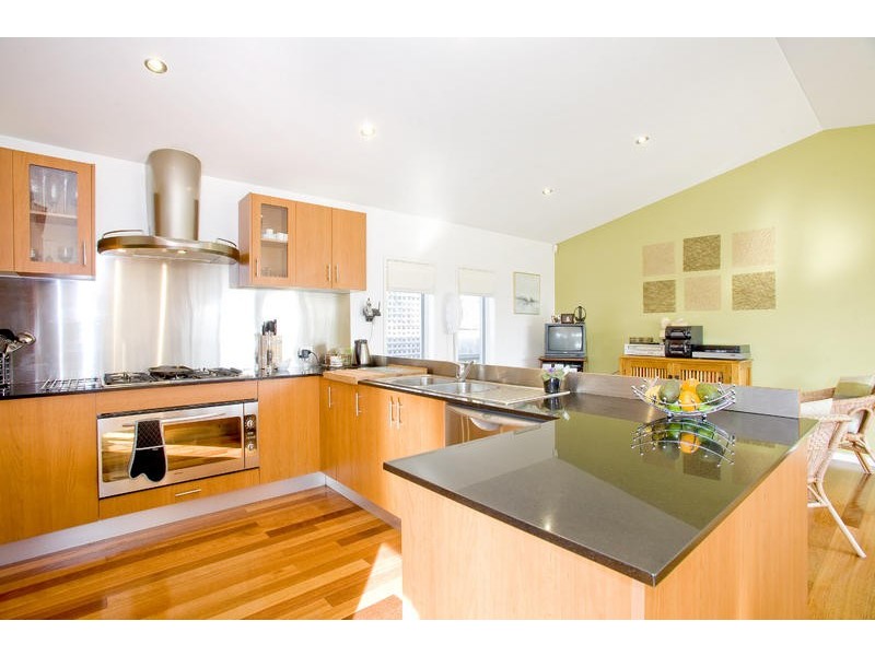 8 Fabian Place, Leopold VIC 3224