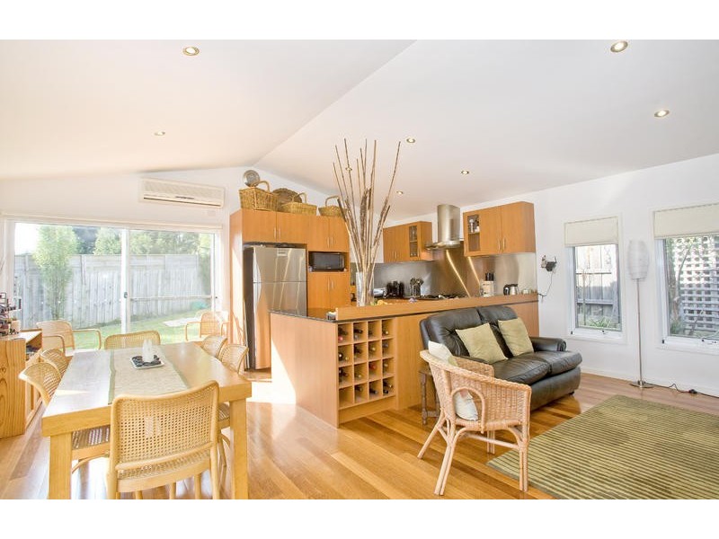 8 Fabian Place, Leopold VIC 3224