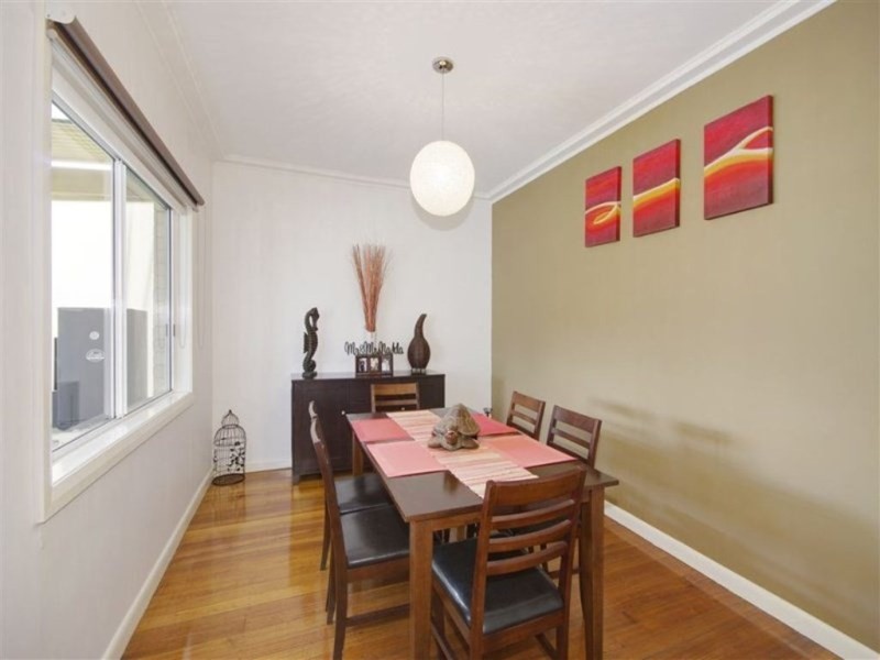 5 Maple Crescent, Bell Park VIC 3215