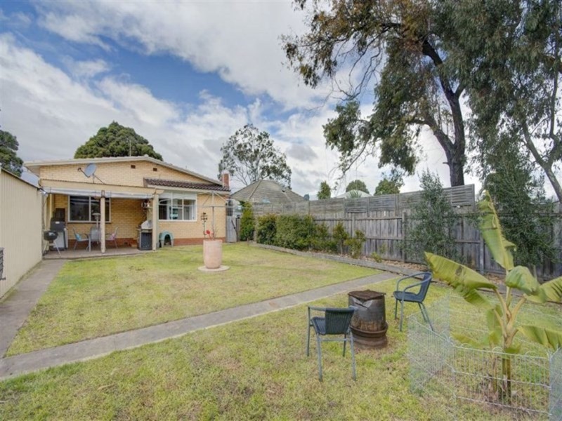 5 Maple Crescent, Bell Park VIC 3215