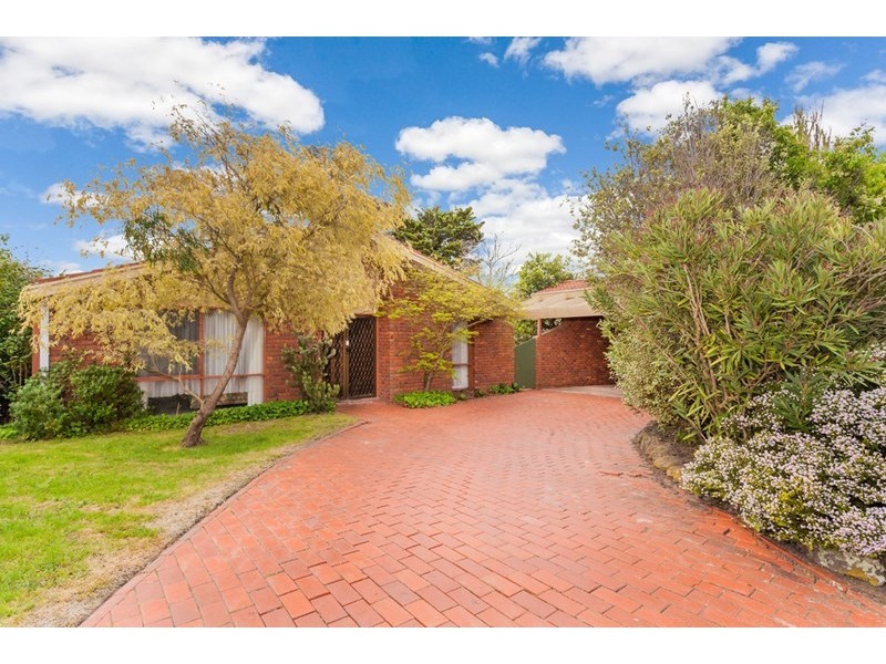4 Courier Court, Leopold VIC 3224
