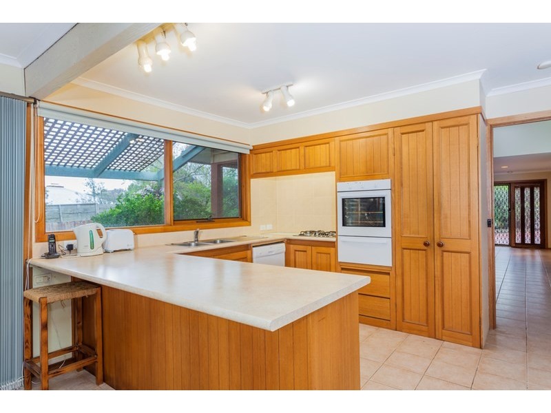 4 Courier Court, Leopold VIC 3224