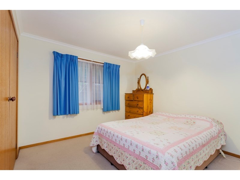4 Courier Court, Leopold VIC 3224