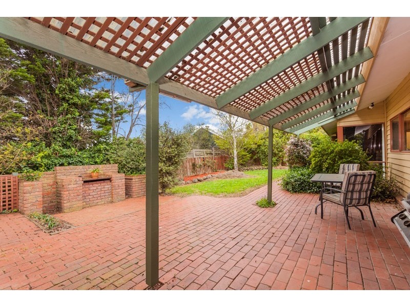 4 Courier Court, Leopold VIC 3224