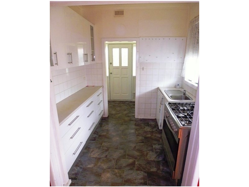 7 Pettitt Crescent, Norlane VIC 3214