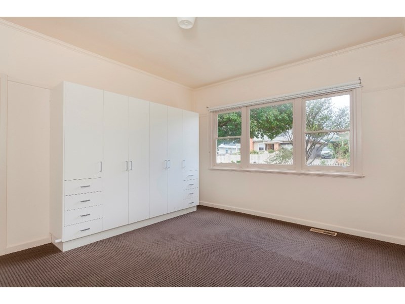 30 Herne Street, Manifold Heights VIC 3218