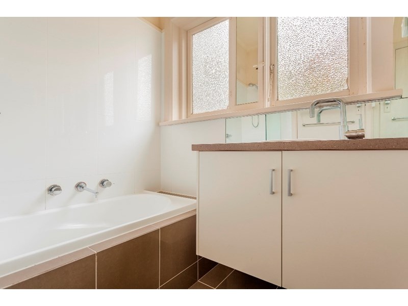 30 Herne Street, Manifold Heights VIC 3218