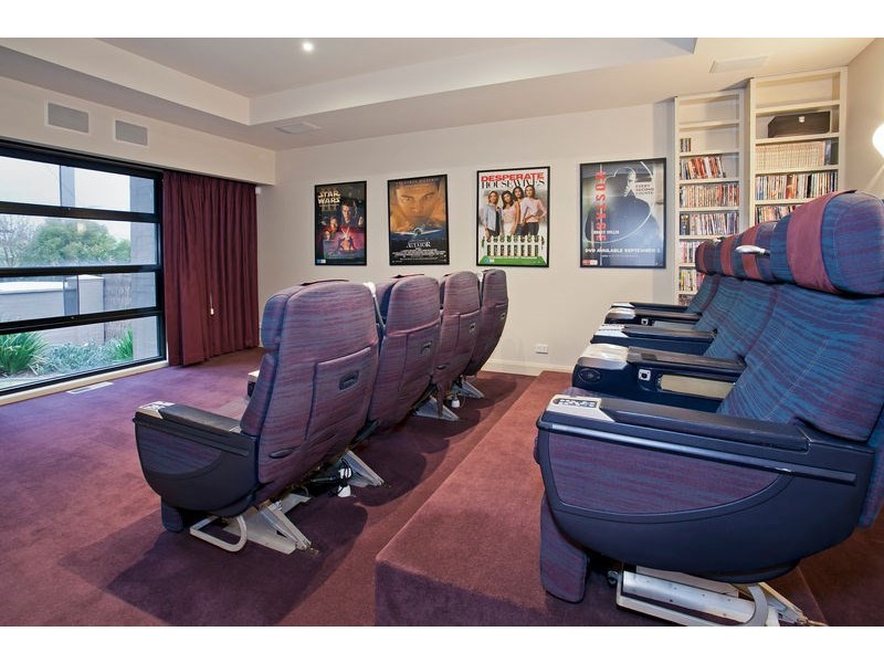 6 Harcourt Street, Newtown VIC 3220