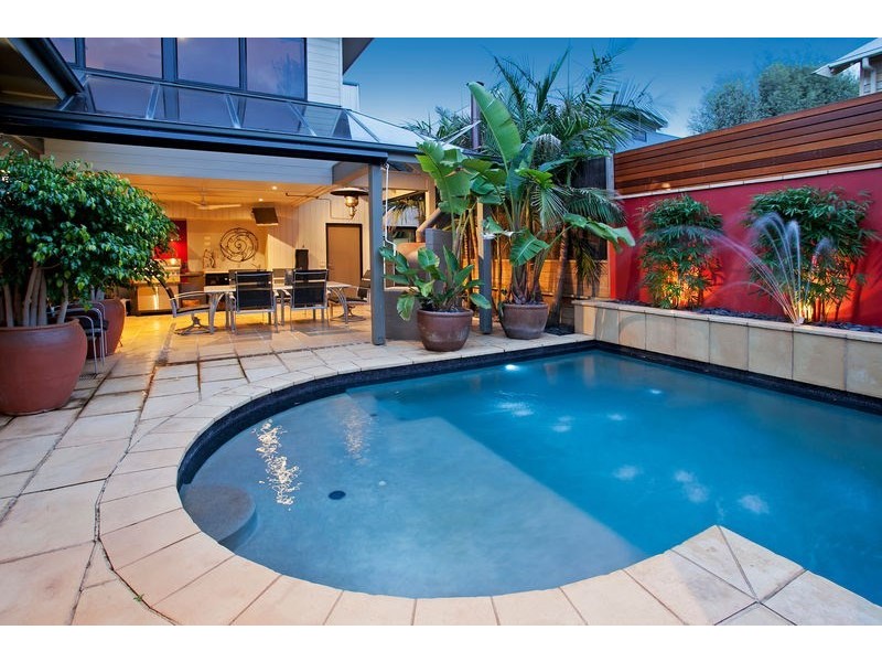 6 Harcourt Street, Newtown VIC 3220