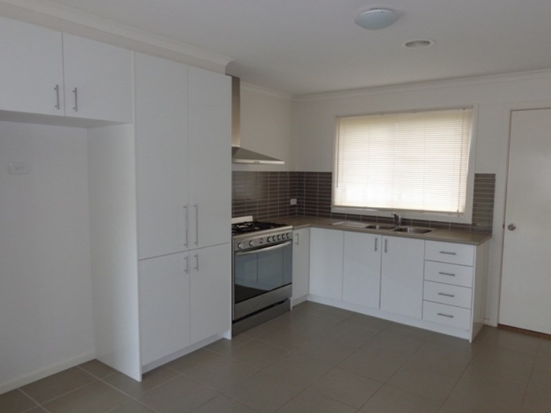 5 Iris Street, Norlane VIC 3214