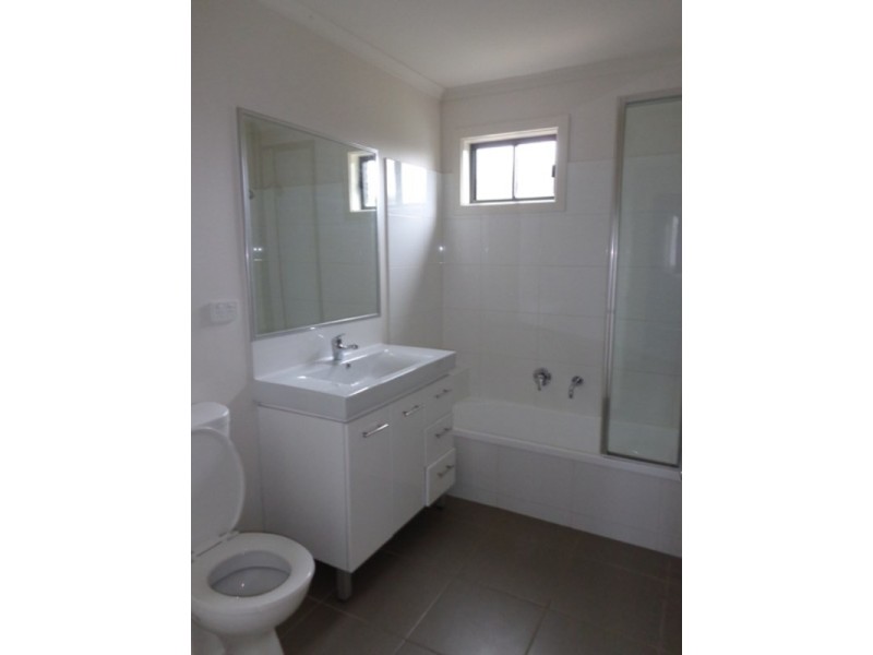 5 Iris Street, Norlane VIC 3214