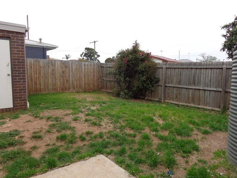 5 Iris Street, Norlane VIC 3214