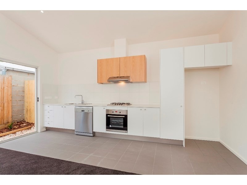 2/54 Percy Street, Newtown VIC 3220