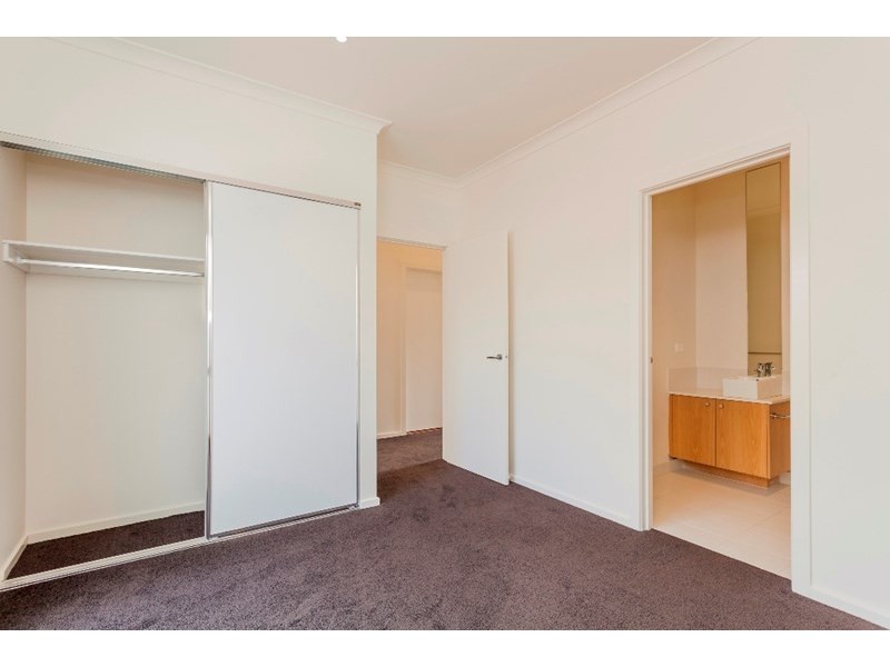 2/54 Percy Street, Newtown VIC 3220
