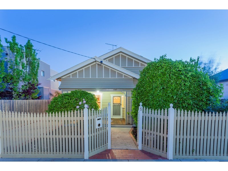 5 Nicholas Street, Newtown VIC 3220