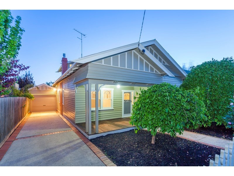 5 Nicholas Street, Newtown VIC 3220