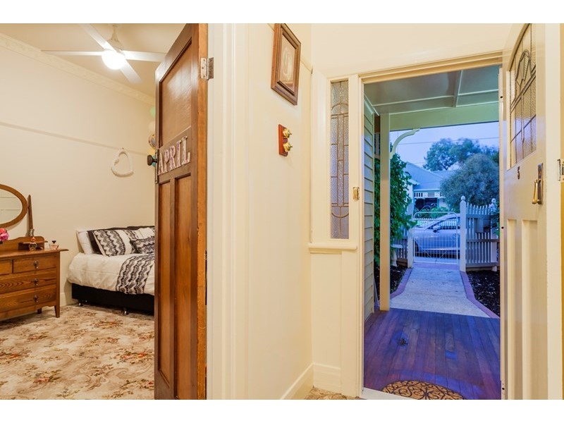 5 Nicholas Street, Newtown VIC 3220