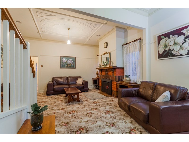 5 Nicholas Street, Newtown VIC 3220