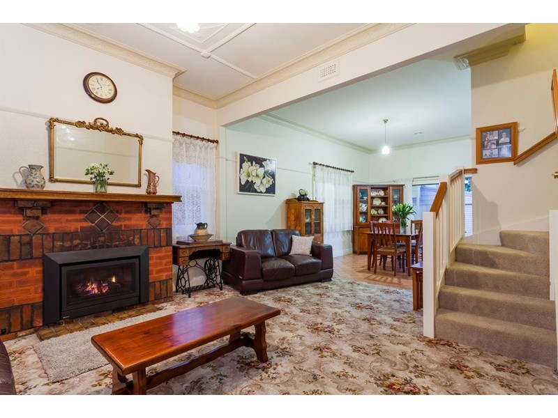 5 Nicholas Street, Newtown VIC 3220